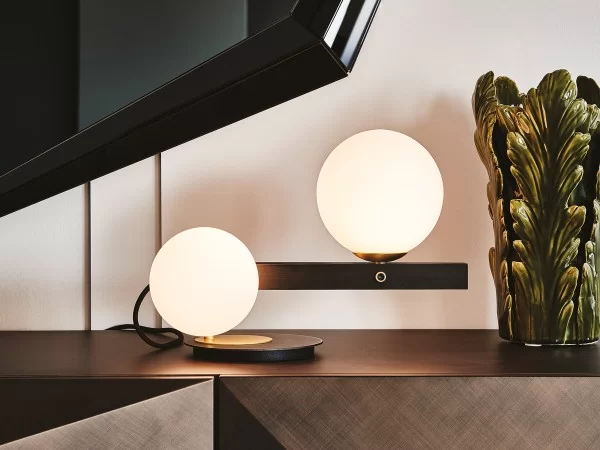 The Planeta table lamp by Cattelan Italia