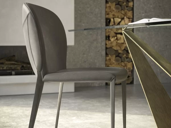 Silla Nancy de Cattelan Italia en un salón