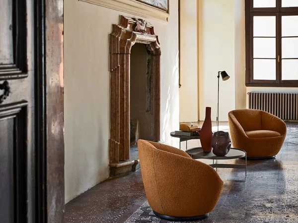 Pianca Naan armchair in a living area