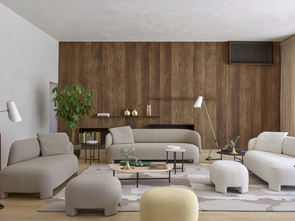 Il divano Taru di Ligne Roset in una zona living