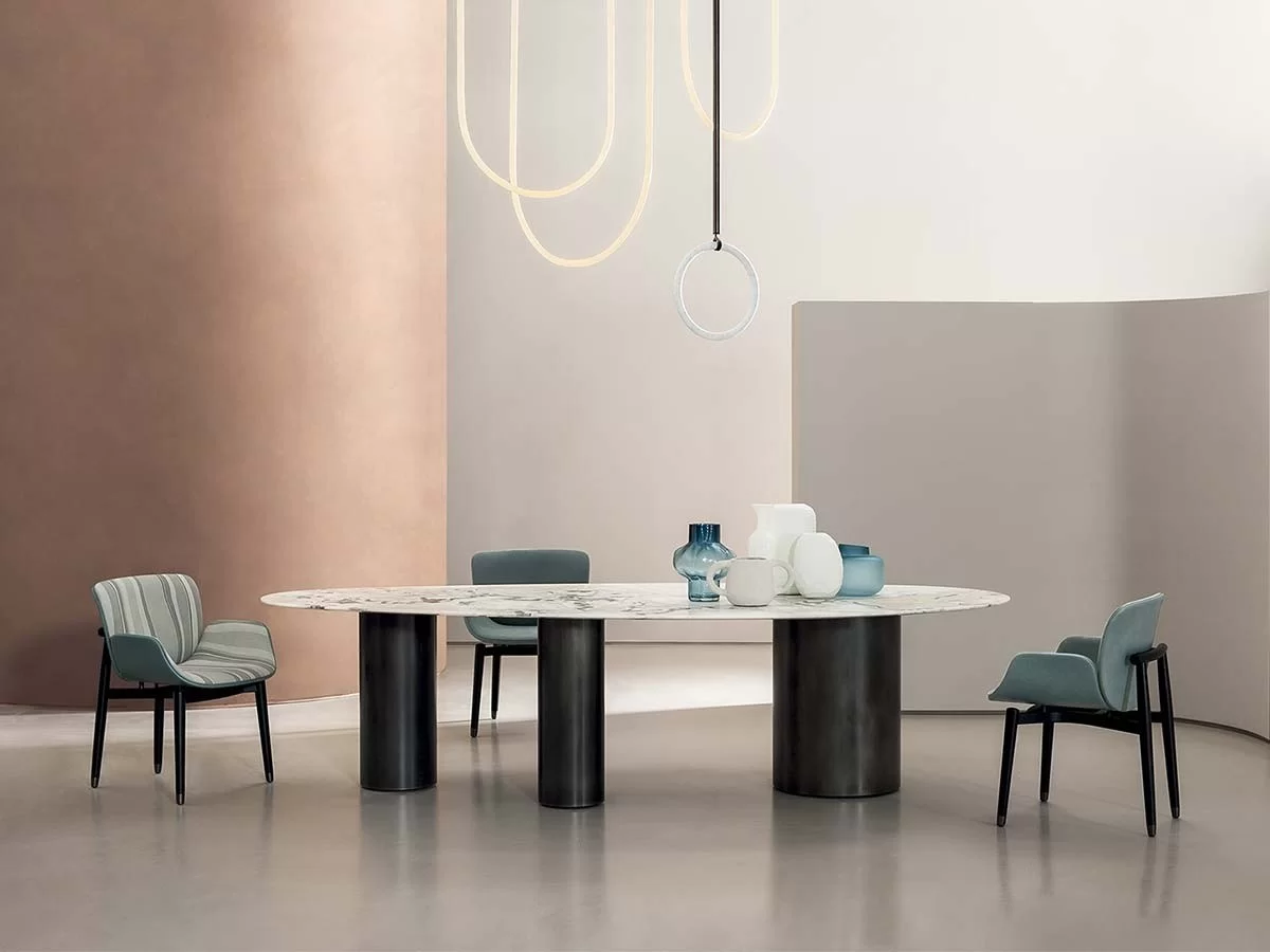 Lagos Table by Baxter: uniqueness in interior design